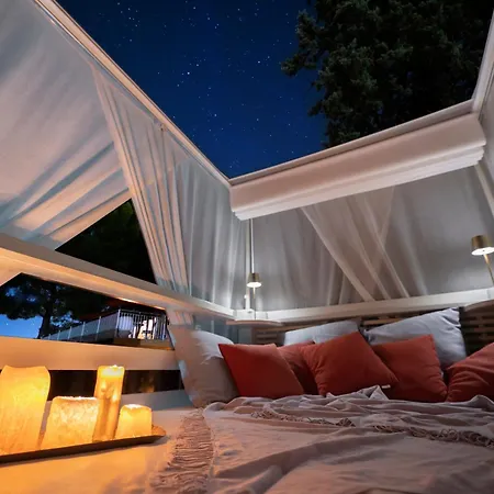 Bed & Breakfast Tra Gli Alberi E Il Mare *