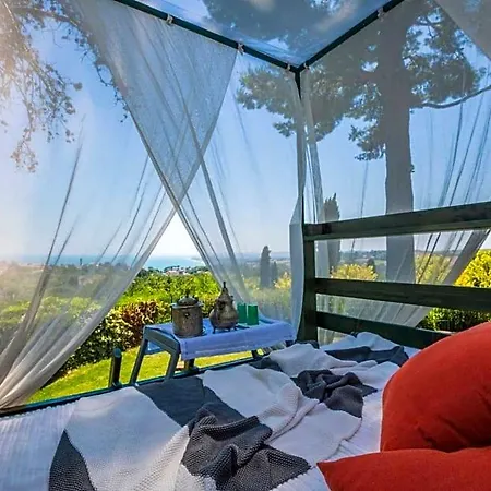 Bed & Breakfast Tra Gli Alberi E Il Mare Sirolo