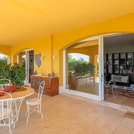 Bed & Breakfast Tra Gli Alberi E Il Mare