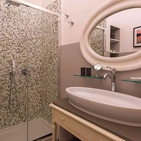 Tra Gli Alberi E Il Mare Bed & Breakfast