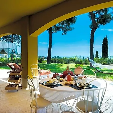 Tra Gli Alberi E Il Mare 4* Sirolo