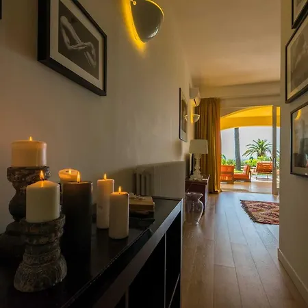 Tra Gli Alberi E Il Mare סירולו