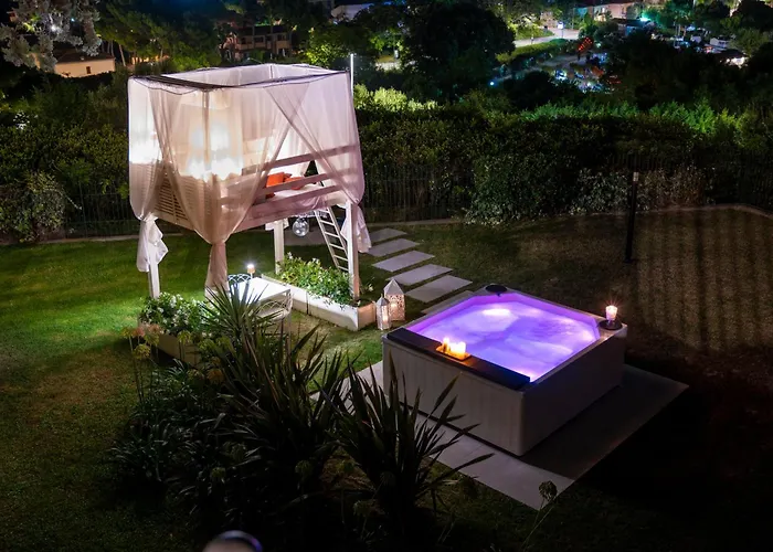 Tra Gli Alberi E Il Mare Couette-café Sirolo